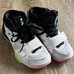 Kids Nike Zion 2 Dynamic Turquoise Sz 4.5